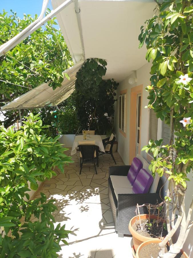 Apartments & Rooms Anita Hvar Town Buitenkant foto