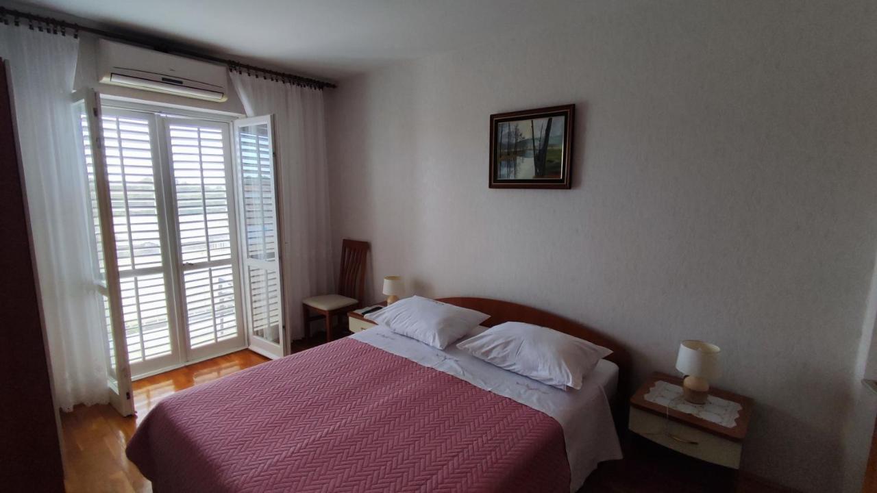 Apartments & Rooms Anita Hvar Town Buitenkant foto