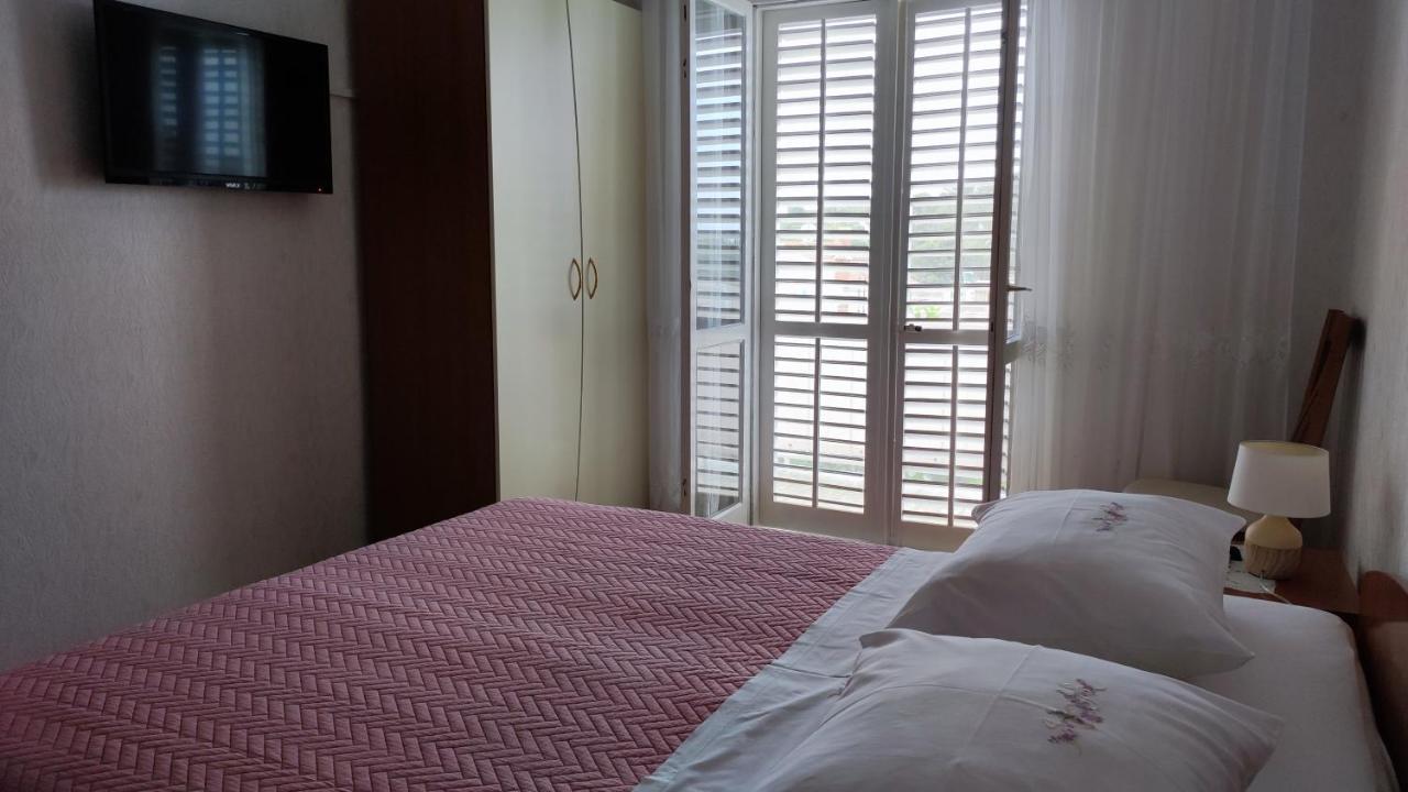 Apartments & Rooms Anita Hvar Town Buitenkant foto